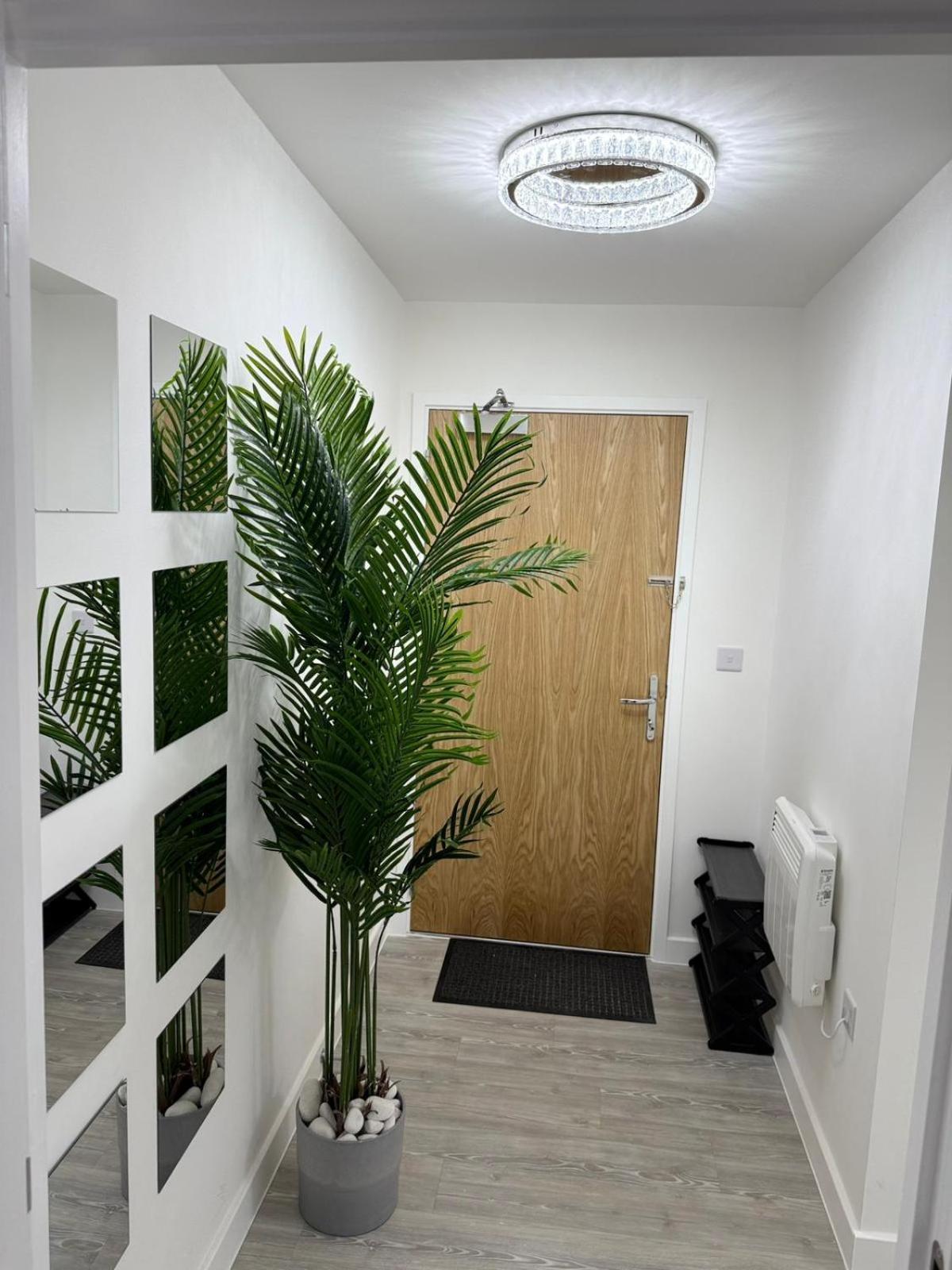 Serenity Waterfront 2 Bed Apartment Northfleet エクステリア 写真