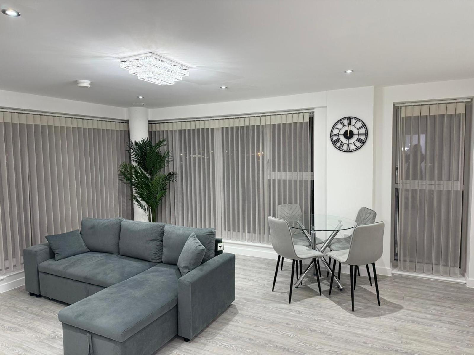 Serenity Waterfront 2 Bed Apartment Northfleet エクステリア 写真