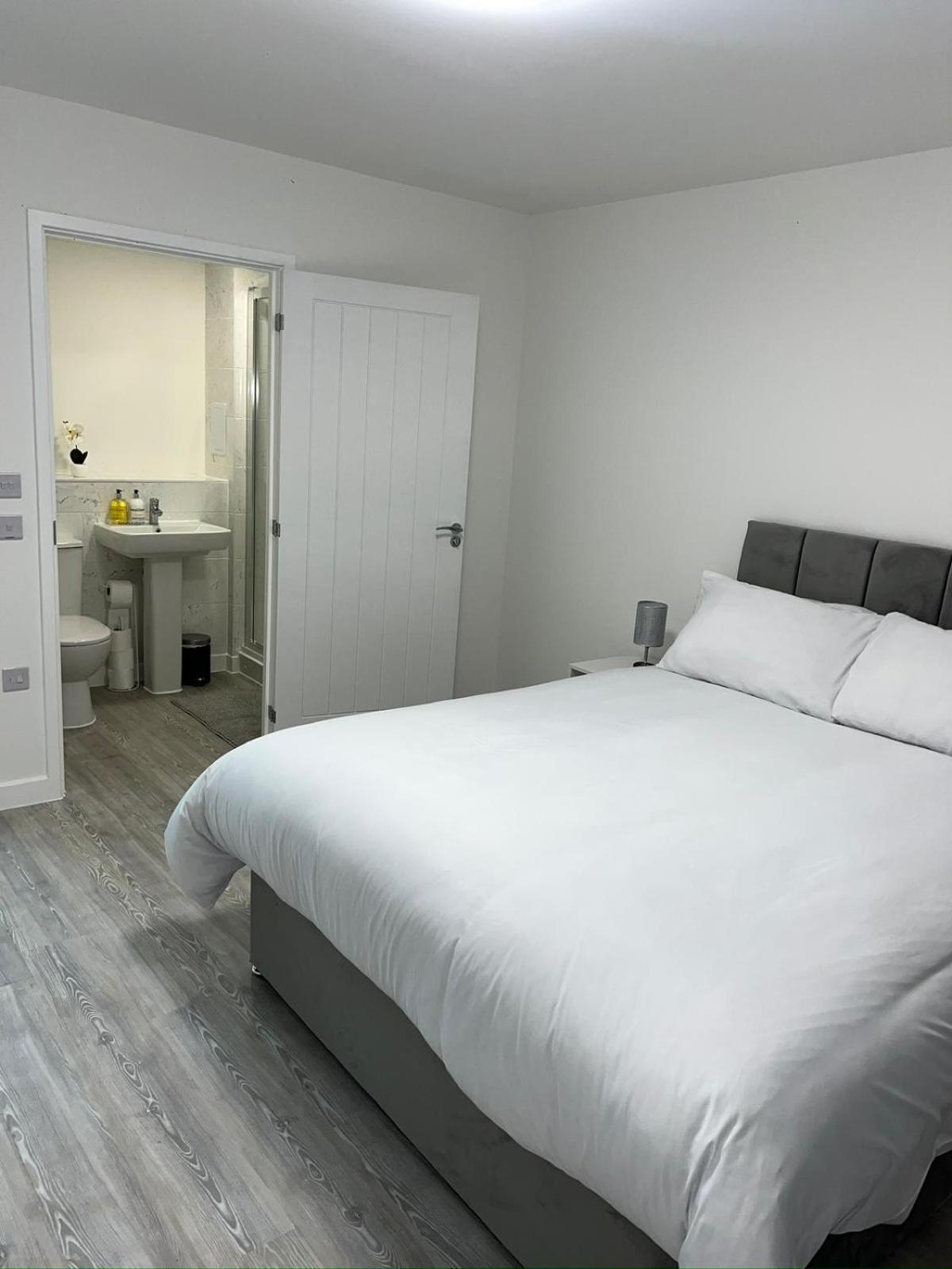 Serenity Waterfront 2 Bed Apartment Northfleet エクステリア 写真