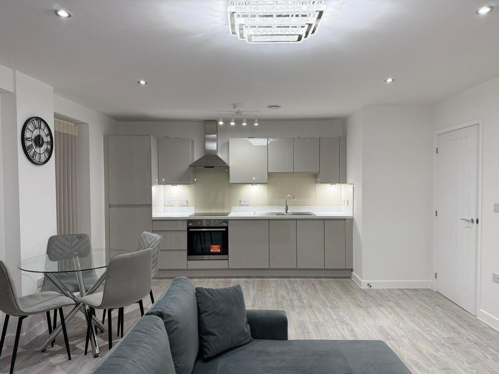 Serenity Waterfront 2 Bed Apartment Northfleet エクステリア 写真