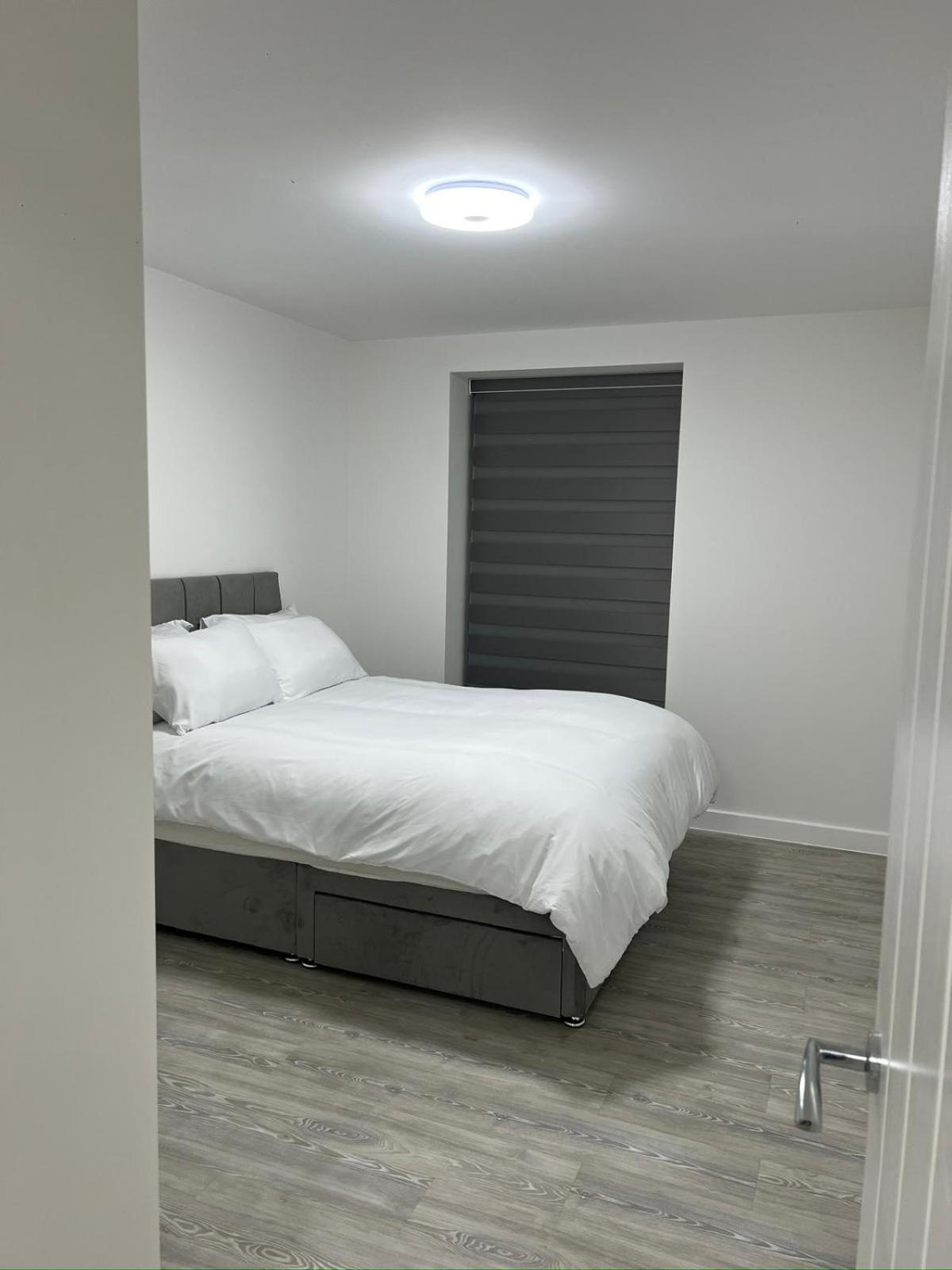 Serenity Waterfront 2 Bed Apartment Northfleet エクステリア 写真