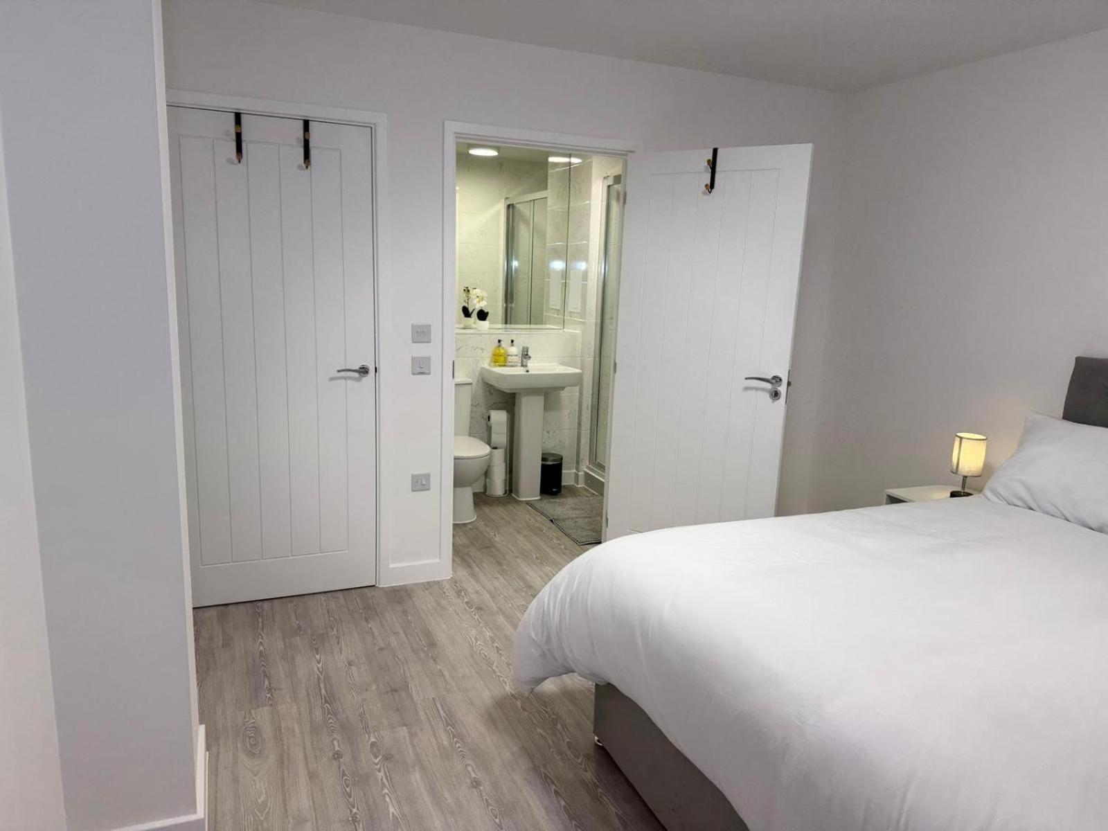 Serenity Waterfront 2 Bed Apartment Northfleet エクステリア 写真