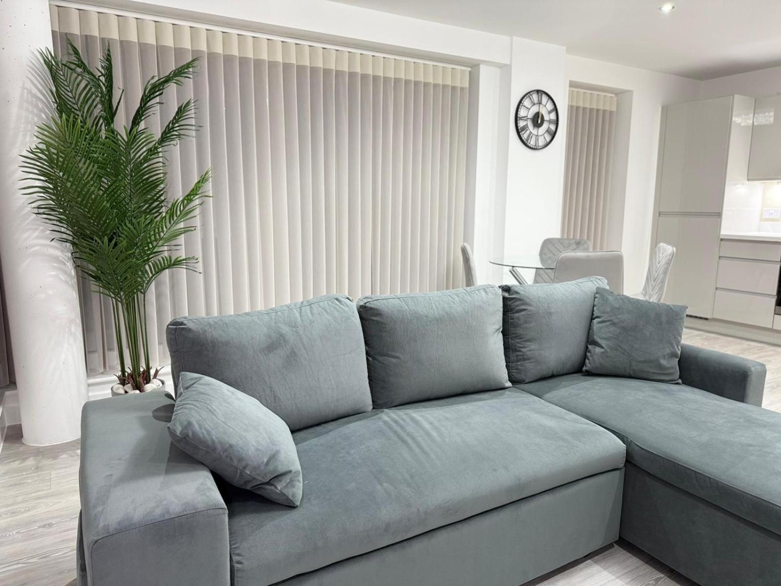 Serenity Waterfront 2 Bed Apartment Northfleet エクステリア 写真