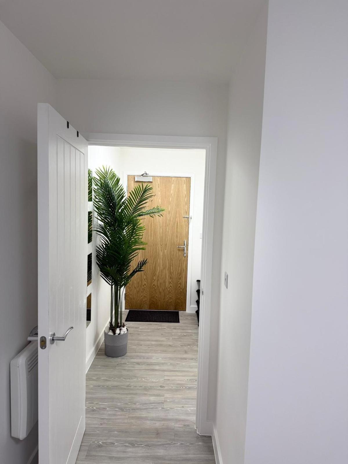 Serenity Waterfront 2 Bed Apartment Northfleet エクステリア 写真