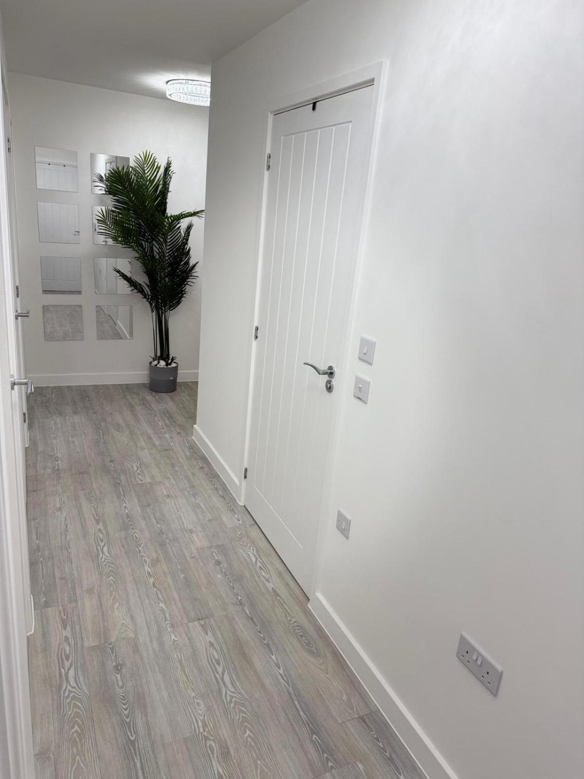 Serenity Waterfront 2 Bed Apartment Northfleet エクステリア 写真