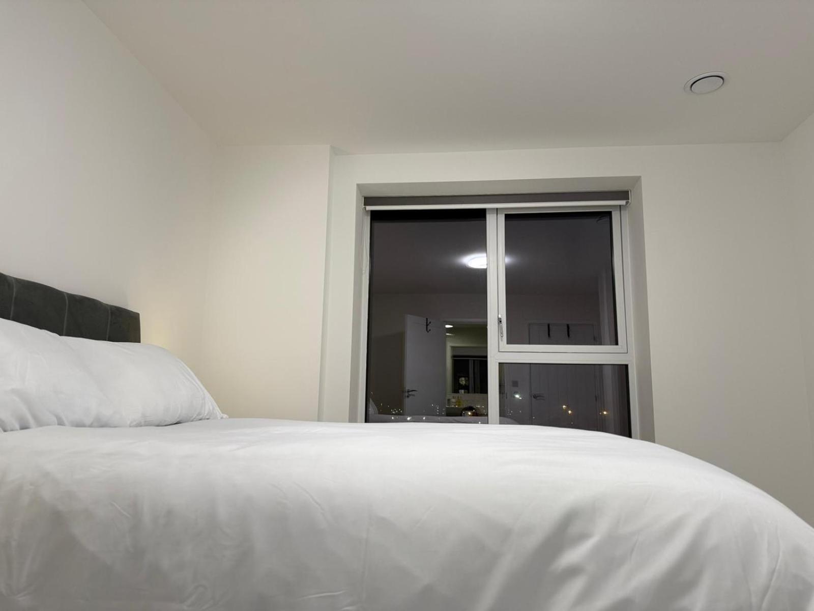 Serenity Waterfront 2 Bed Apartment Northfleet エクステリア 写真