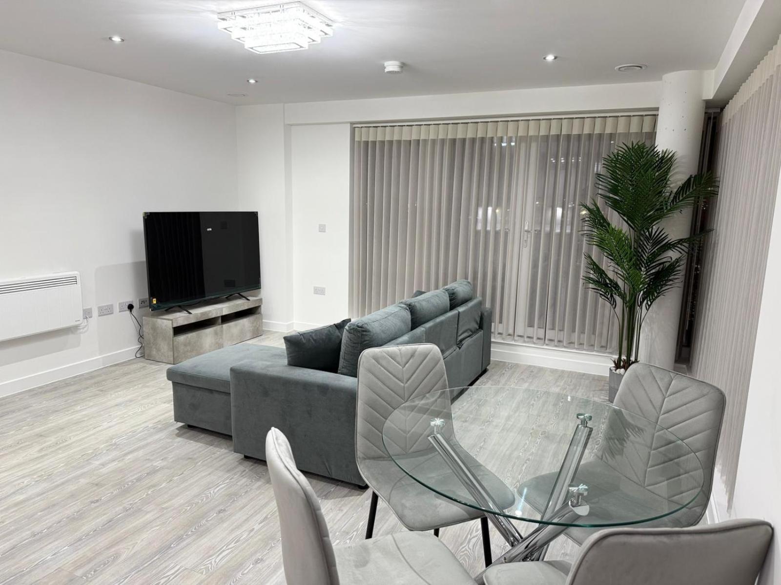 Serenity Waterfront 2 Bed Apartment Northfleet エクステリア 写真