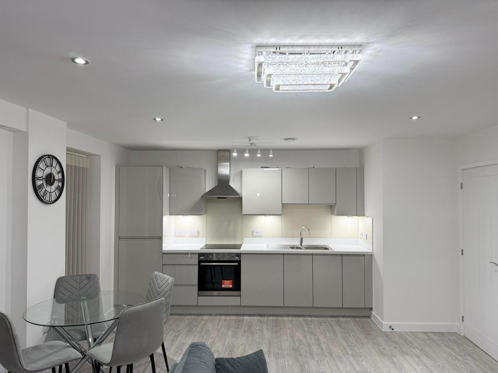 Serenity Waterfront 2 Bed Apartment Northfleet エクステリア 写真