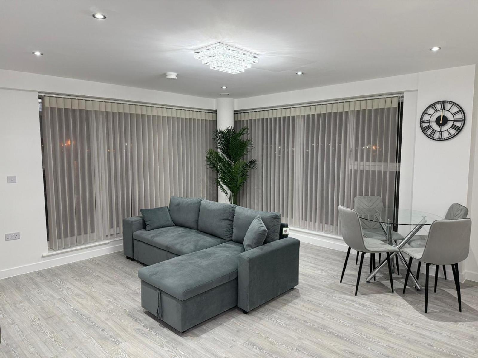Serenity Waterfront 2 Bed Apartment Northfleet エクステリア 写真