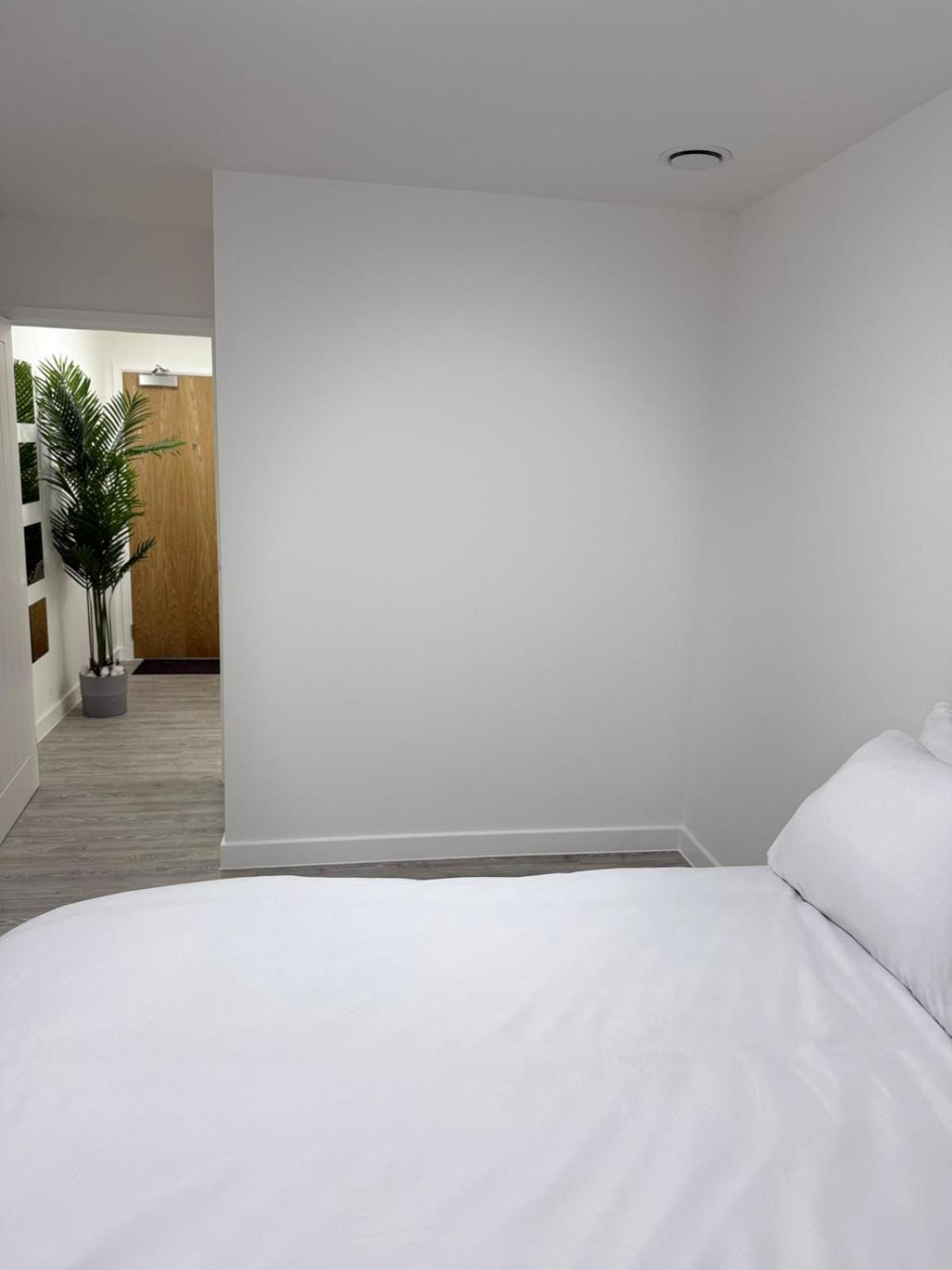 Serenity Waterfront 2 Bed Apartment Northfleet エクステリア 写真