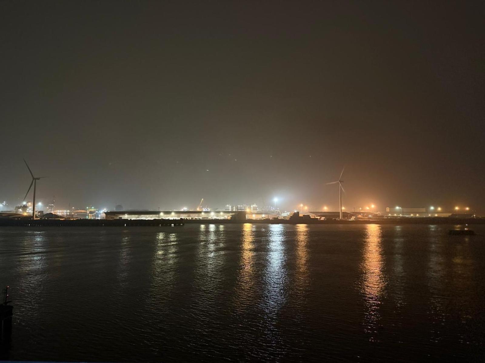 Serenity Waterfront 2 Bed Apartment Northfleet エクステリア 写真
