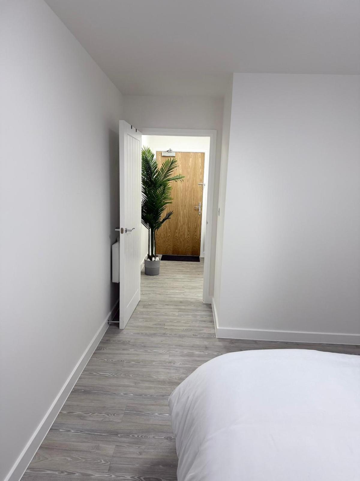 Serenity Waterfront 2 Bed Apartment Northfleet エクステリア 写真