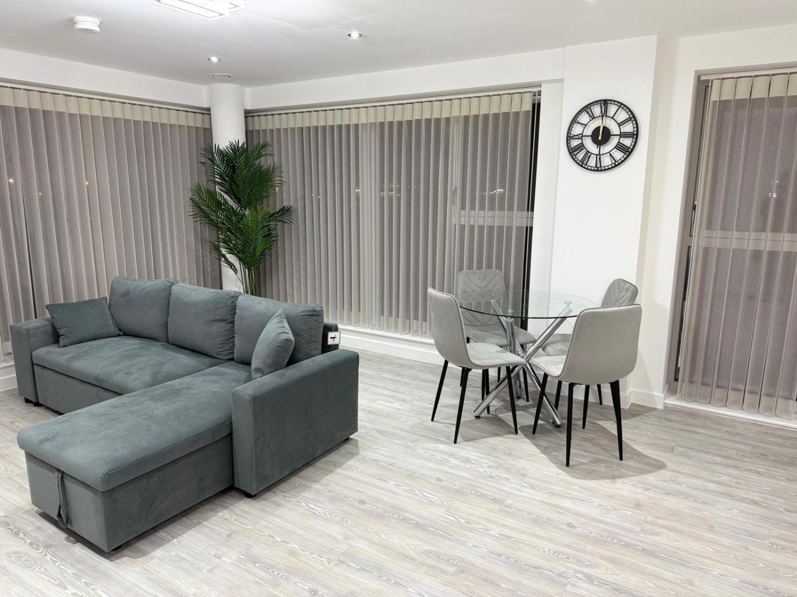 Serenity Waterfront 2 Bed Apartment Northfleet エクステリア 写真